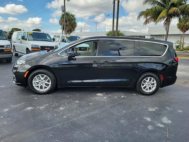 2023 Chrysler Pacifica Vehicle Photo in LIGHTHOUSE POINT, FL 33064-6849