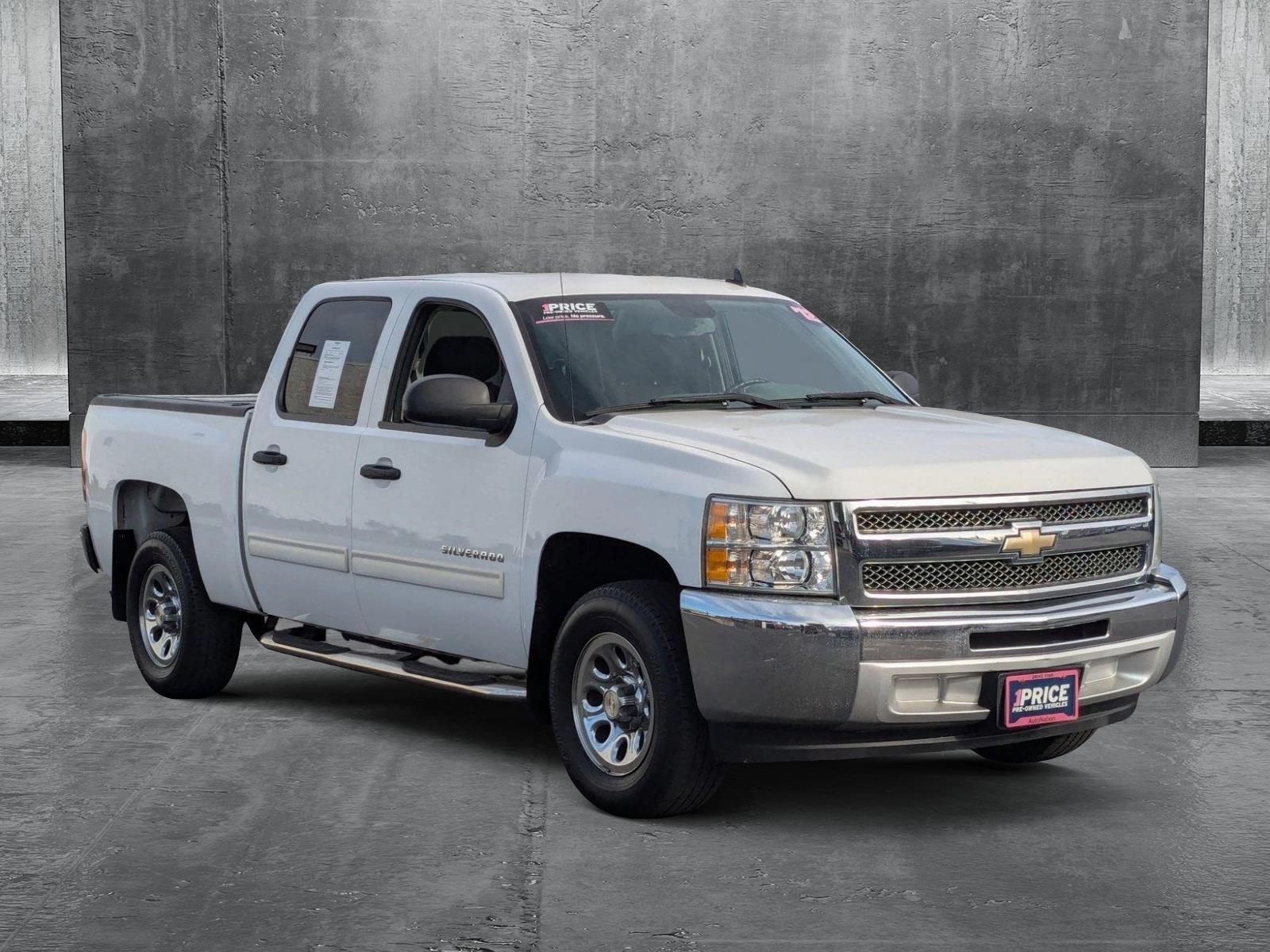 2012 Chevrolet Silverado 1500 LS photo 3