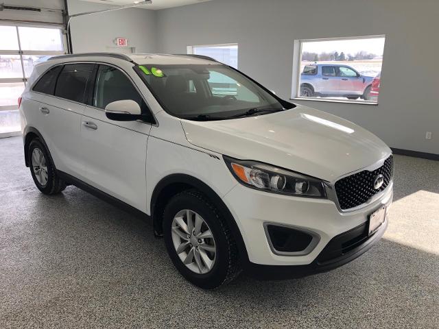 Used 2016 Kia Sorento LX with VIN 5XYPG4A32GG013508 for sale in Marengo, IA