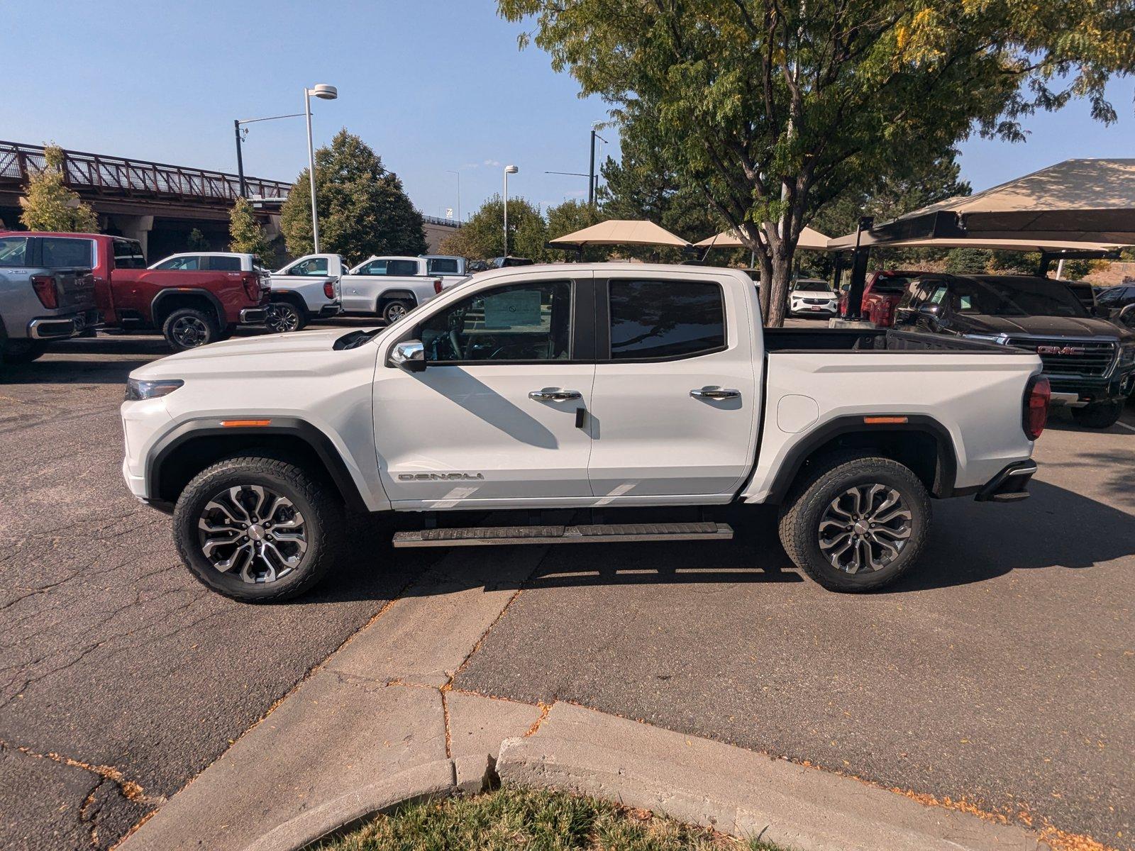 2024 GMC Canyon Vehicle Photo in LONE TREE, CO 80124-2750