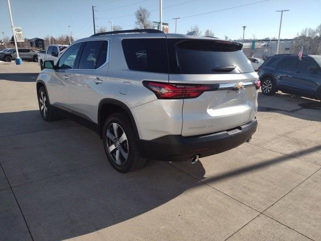 2022 Chevrolet Traverse Vehicle Photo in ENGLEWOOD, CO 80113-6708