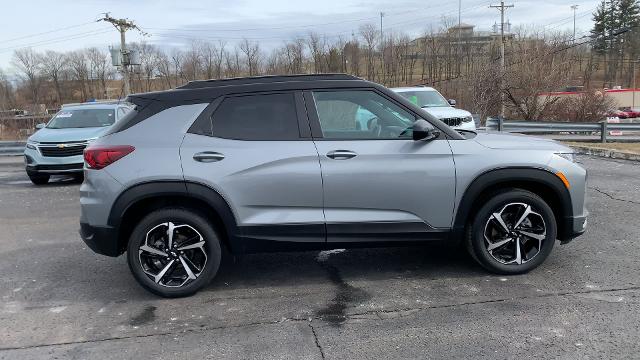 2023 Chevrolet Trailblazer Vehicle Photo in MOON TOWNSHIP, PA 15108-2571