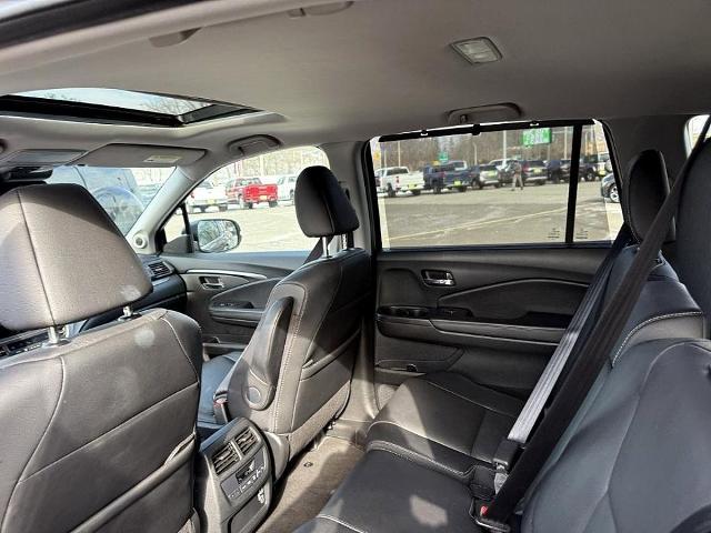 2022 Honda Pilot Vehicle Photo in CHICOPEE, MA 01020-5001