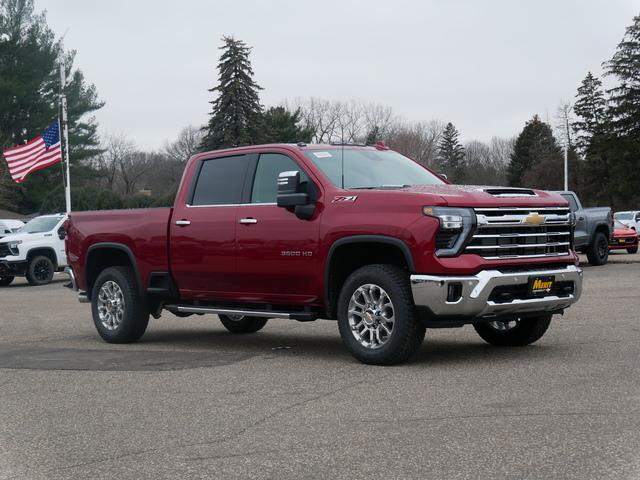 2025 Chevrolet Silverado 3500 HD Vehicle Photo in MAPLEWOOD, MN 55119-4794