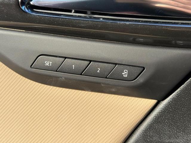 2025 Buick Envision Vehicle Photo in COLUMBIA, MO 65203-3903