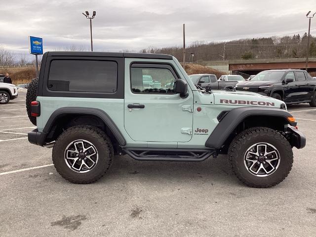 2024 Jeep Wrangler Vehicle Photo in Gardner, MA 01440