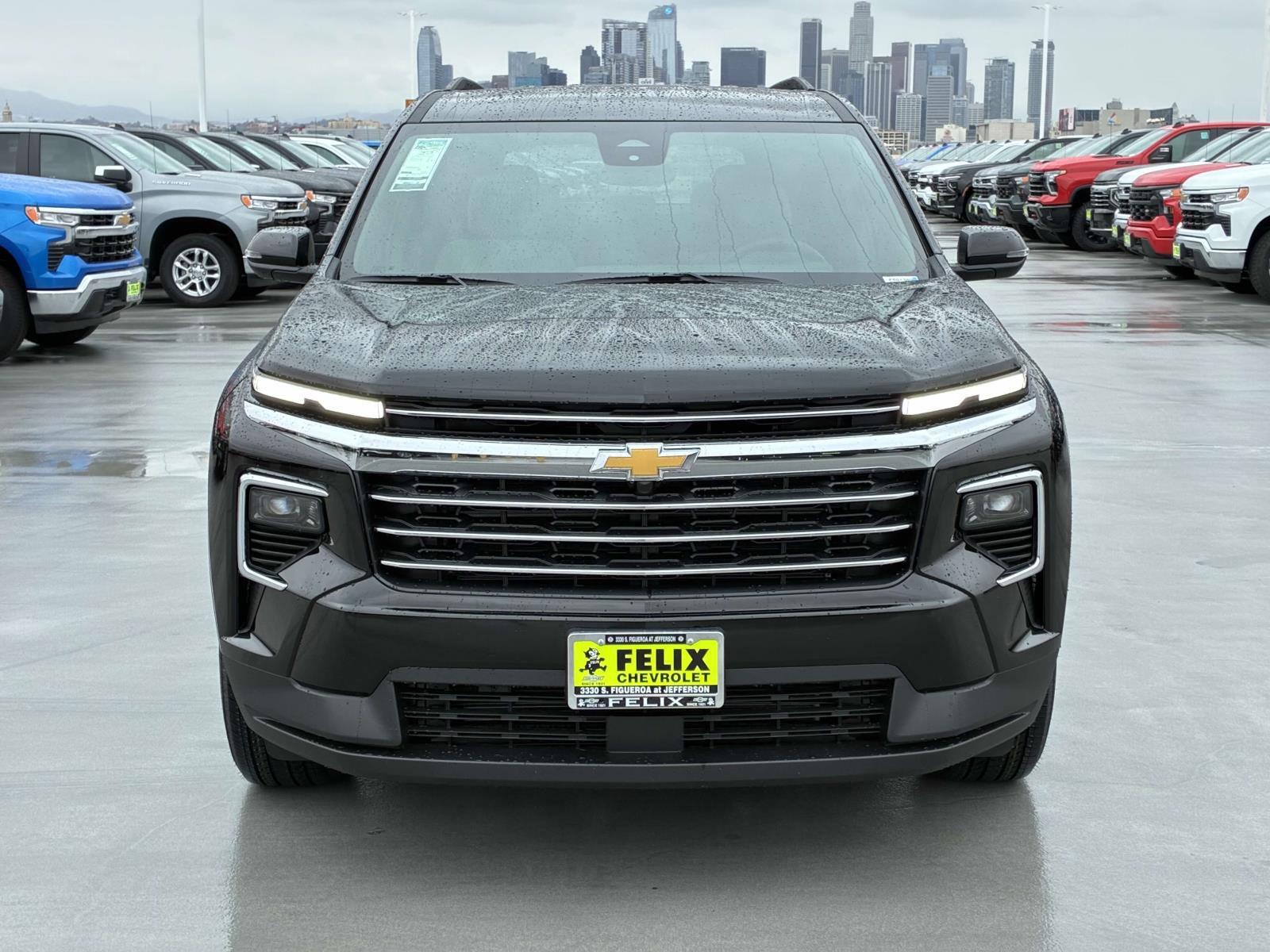 2025 Chevrolet Traverse Vehicle Photo in LOS ANGELES, CA 90007-3794
