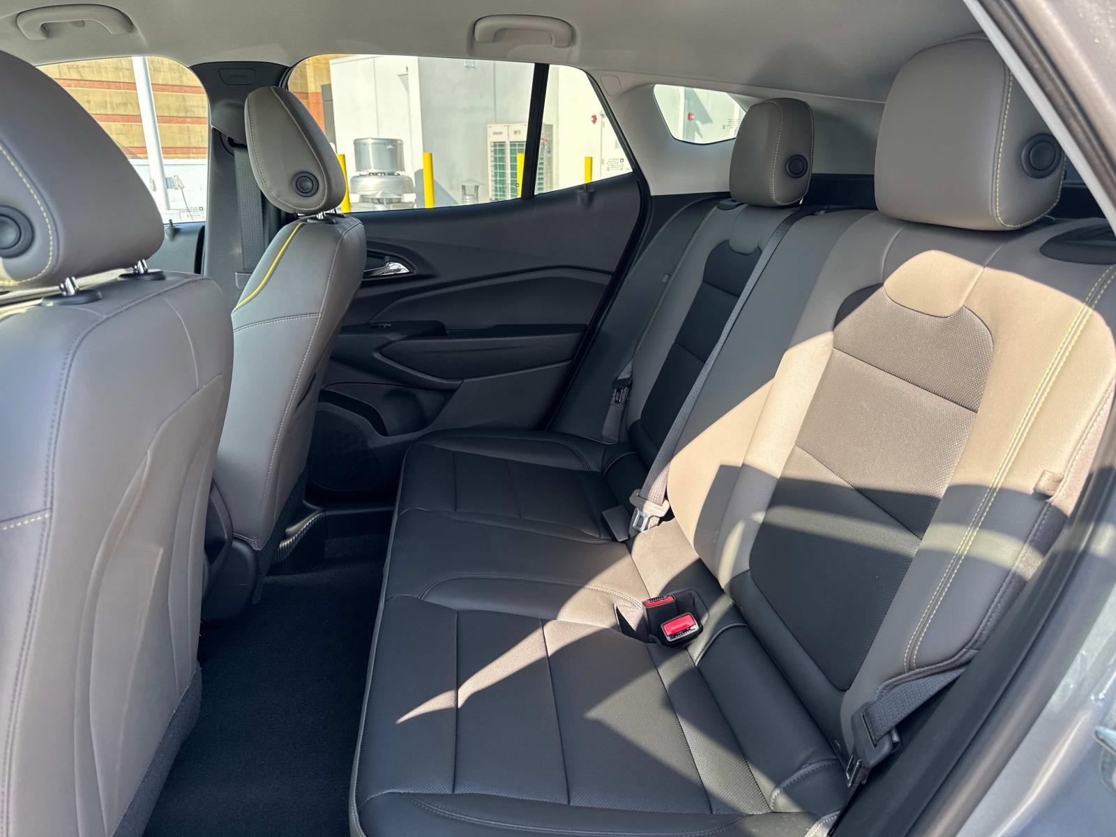 2025 Chevrolet Trax Vehicle Photo in LOS ANGELES, CA 90007-3794