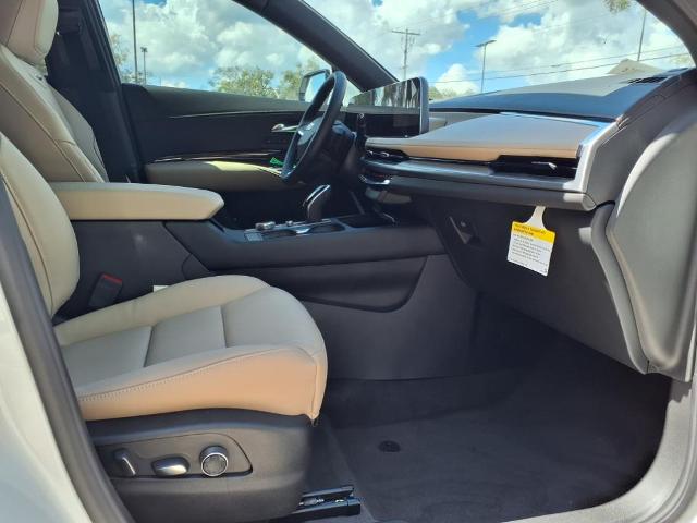 2025 Cadillac XT4 Vehicle Photo in Tampa, FL 33612