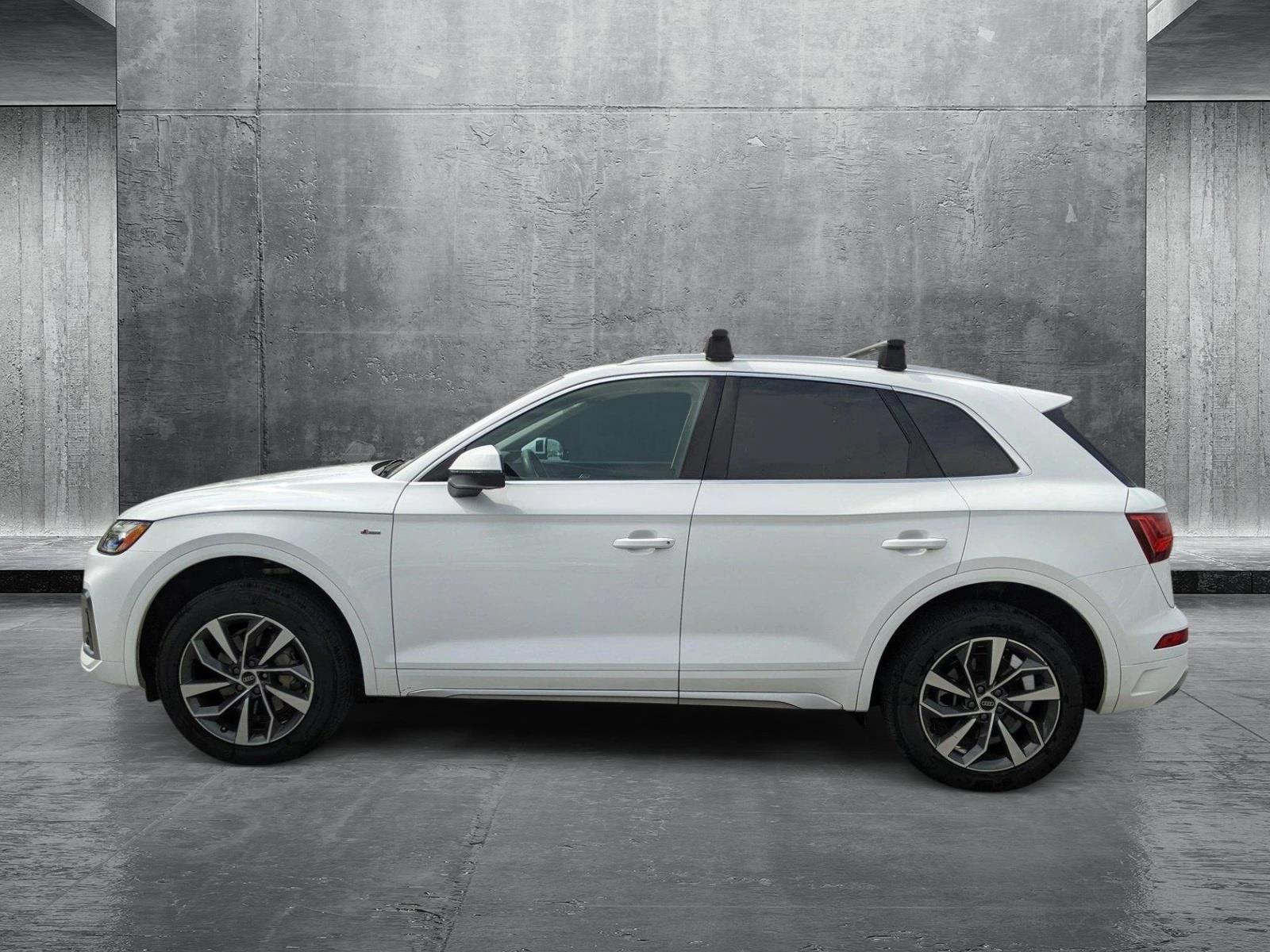 2024 Audi Q5 Vehicle Photo in Cockeysville, MD 21030