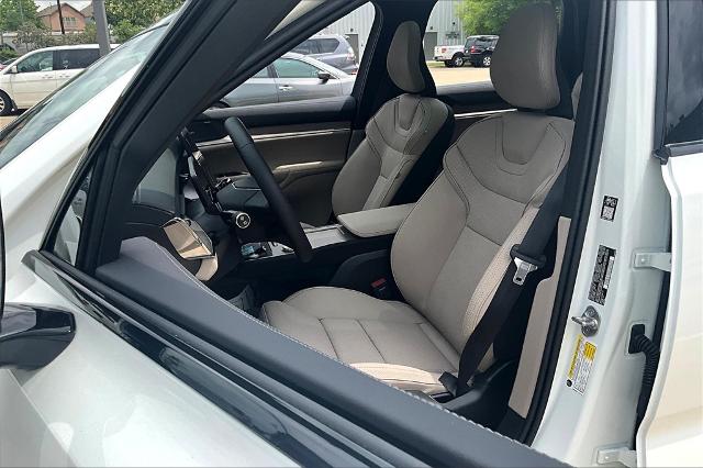 2025 Volvo EX90 Vehicle Photo in Houston, TX 77007