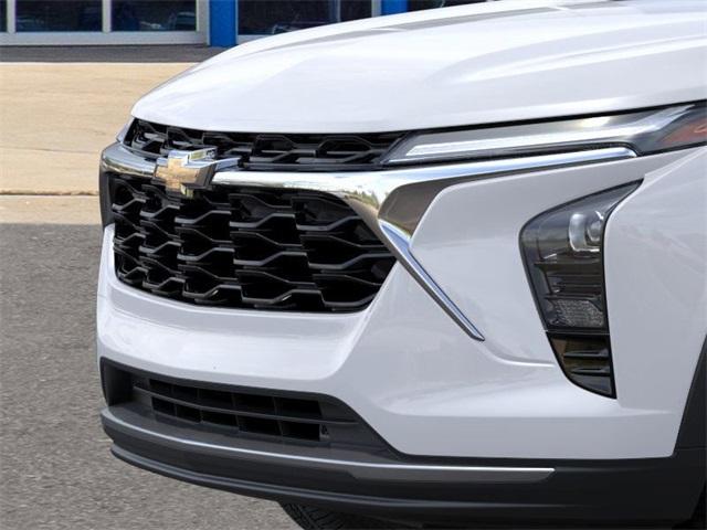 2025 Chevrolet Trax Vehicle Photo in ENGLEWOOD, CO 80113-6708