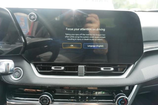 2025 Chevrolet Equinox Vehicle Photo in FAIRMONT, WV 26554-2318