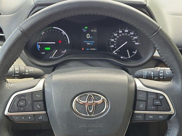 2021 Toyota Sienna Vehicle Photo in Pleasant Hills, PA 15236