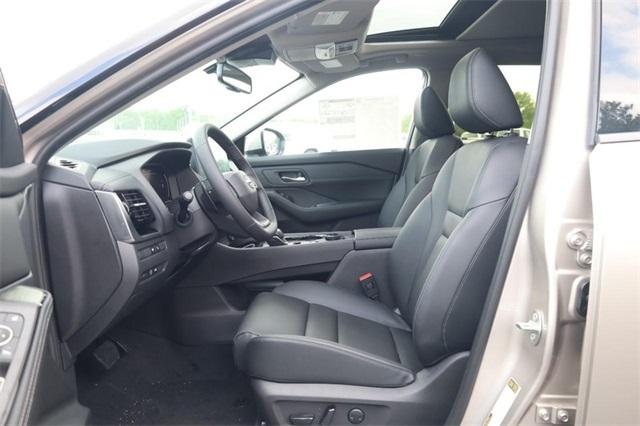 2025 Nissan Rogue Vehicle Photo in Hazelwood, MO 63042