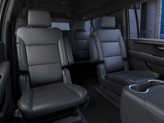 2025 Chevrolet Suburban Vehicle Photo in KANSAS CITY, MO 64114-4502