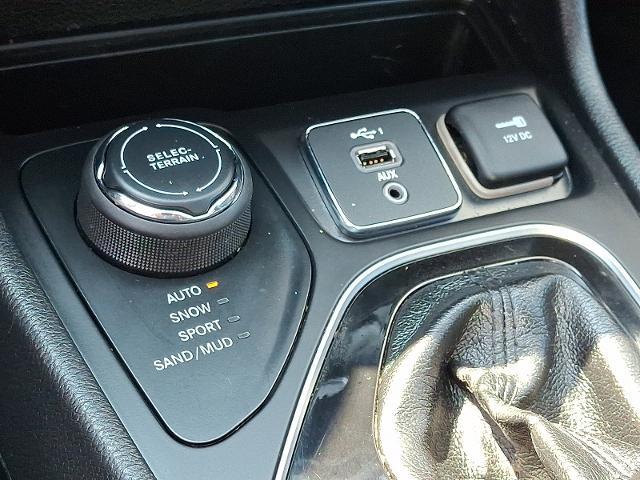 2020 Jeep Cherokee Vehicle Photo in TREVOSE, PA 19053-4984