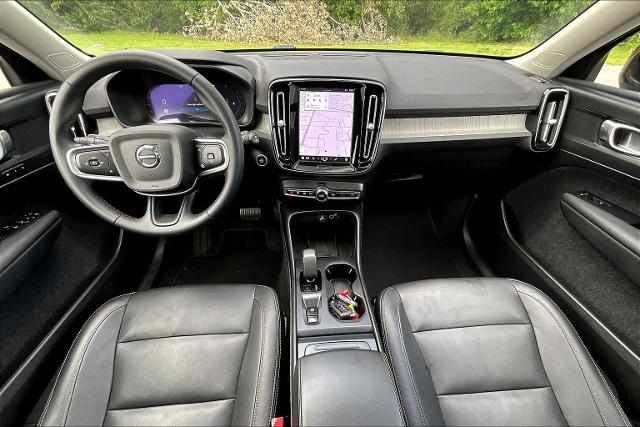 2024 Volvo XC40 Vehicle Photo in Tulsa, OK 74145