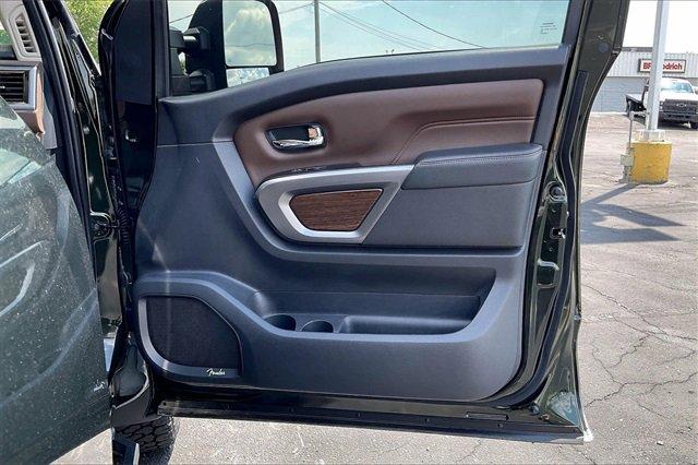 2019 Nissan Titan XD Vehicle Photo in INDEPENDENCE, MO 64055-1314