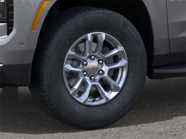 2025 Chevrolet Suburban Vehicle Photo in ENGLEWOOD, CO 80113-6708