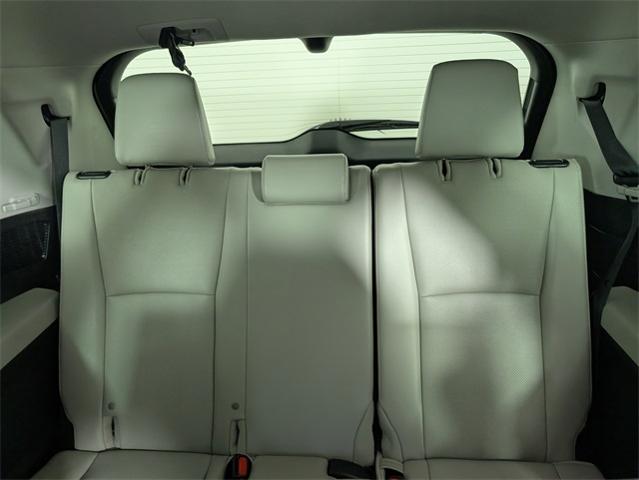 2024 Toyota Grand Highlander Vehicle Photo in ENGLEWOOD, CO 80113-6708