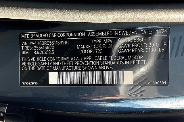 2025 Volvo XC60 Plug-In Hybrid Vehicle Photo in Grapevine, TX 76051