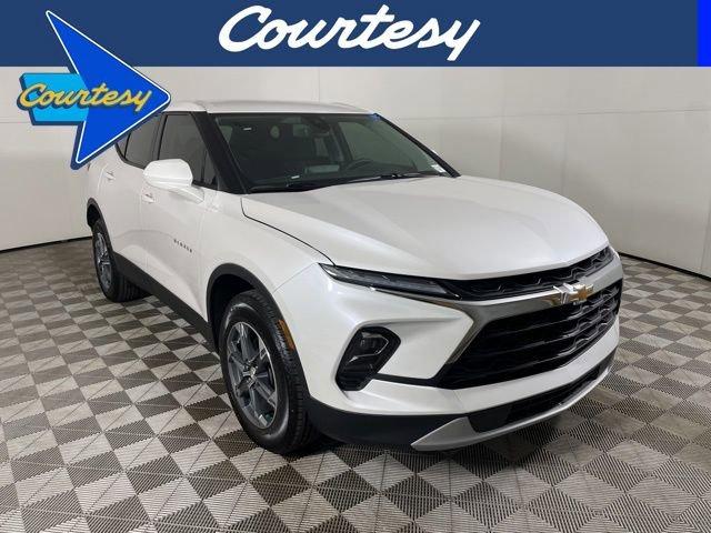 2025 Chevrolet Blazer Vehicle Photo in PHOENIX, AZ 85014-3381