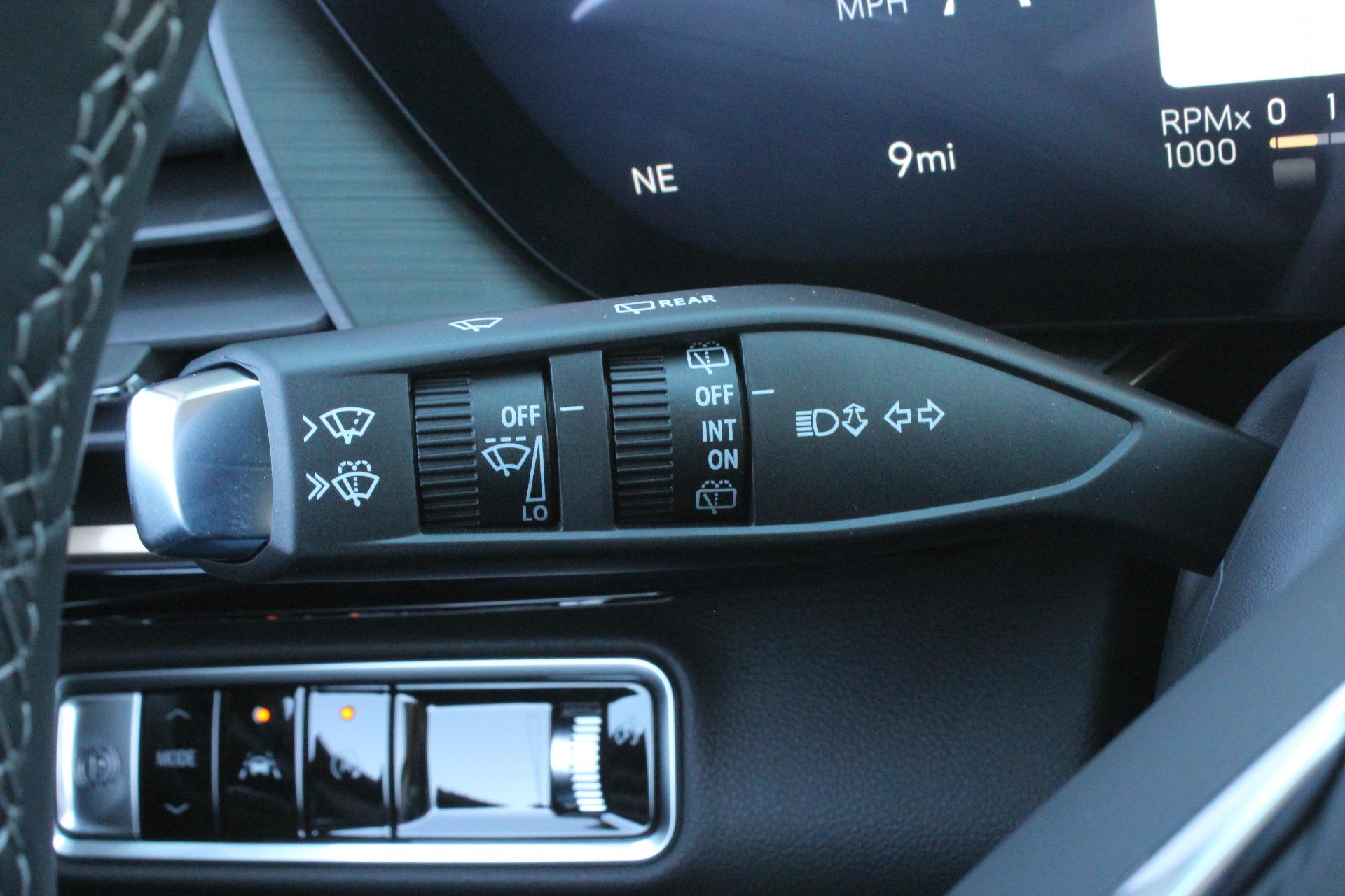 2025 Buick Envision Vehicle Photo in AURORA, CO 80012-4011