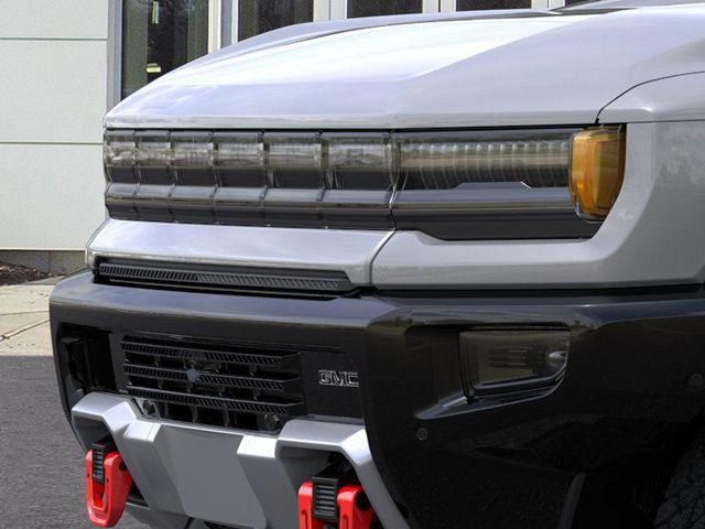 2025 GMC HUMMER EV SUV Vehicle Photo in DANBURY, CT 06810-5034