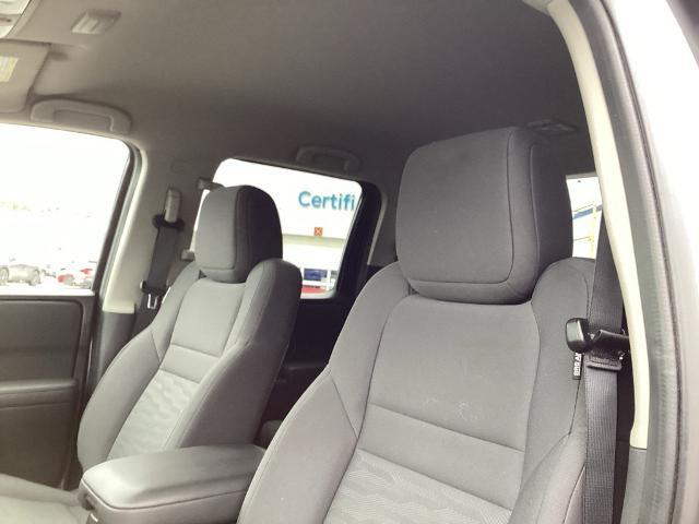 2022 Nissan Frontier Vehicle Photo in Gardner, MA 01440