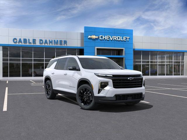 2025 Chevrolet Traverse Vehicle Photo in TOPEKA, KS 66609-0000