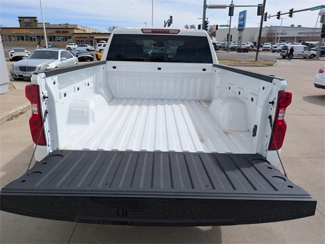 2025 Chevrolet Silverado 1500 Vehicle Photo in ENGLEWOOD, CO 80113-6708