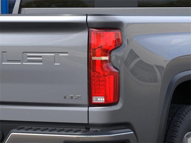 2025 Chevrolet Silverado 2500 HD Vehicle Photo in ENGLEWOOD, CO 80113-6708