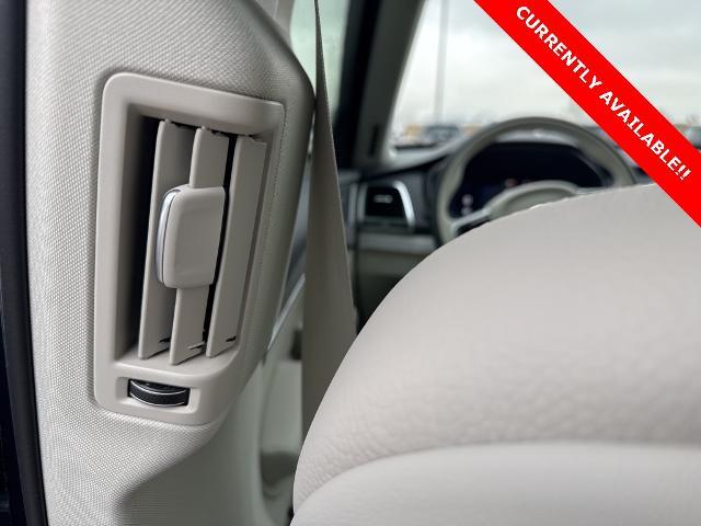 2025 Volvo XC90 Vehicle Photo in Grapevine, TX 76051