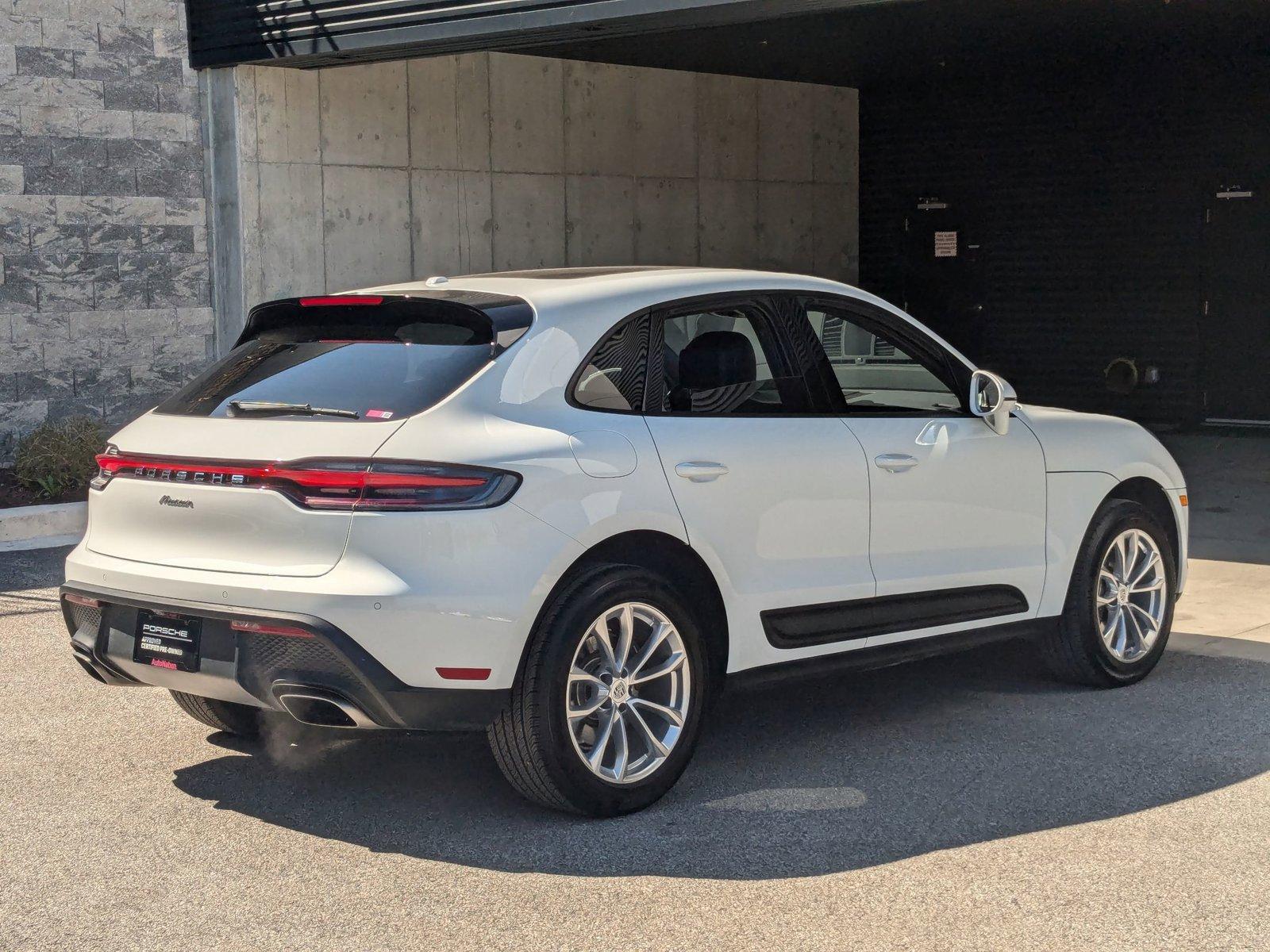 2025 Porsche Macan Vehicle Photo in Towson, MD 21204