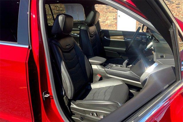 2024 Cadillac XT6 Vehicle Photo in TOPEKA, KS 66609-0000