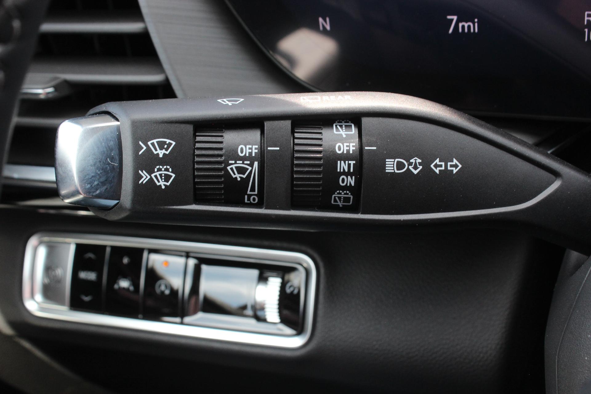2025 Buick Envision Vehicle Photo in AURORA, CO 80012-4011