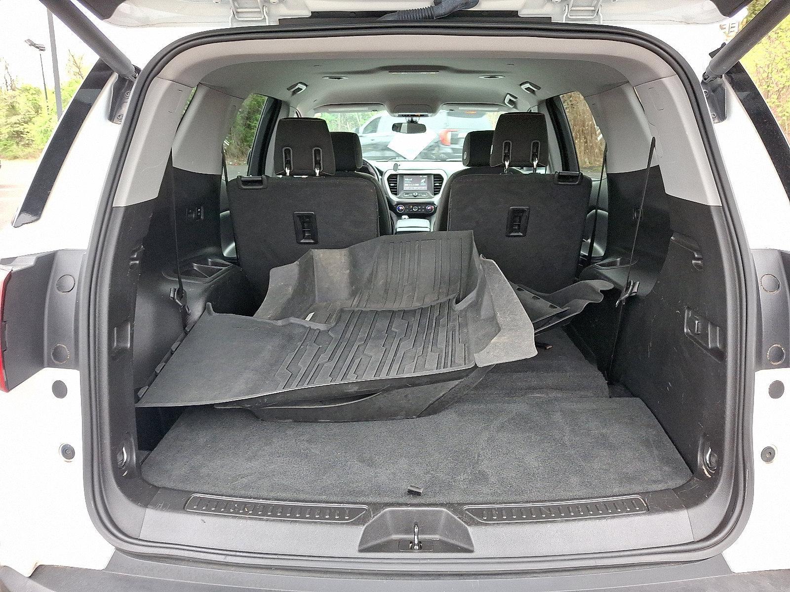 2018 GMC Acadia Vehicle Photo in Trevose, PA 19053