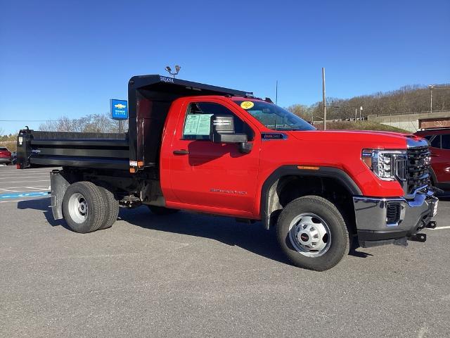 2023 GMC Sierra 3500 HD CC Vehicle Photo in Gardner, MA 01440