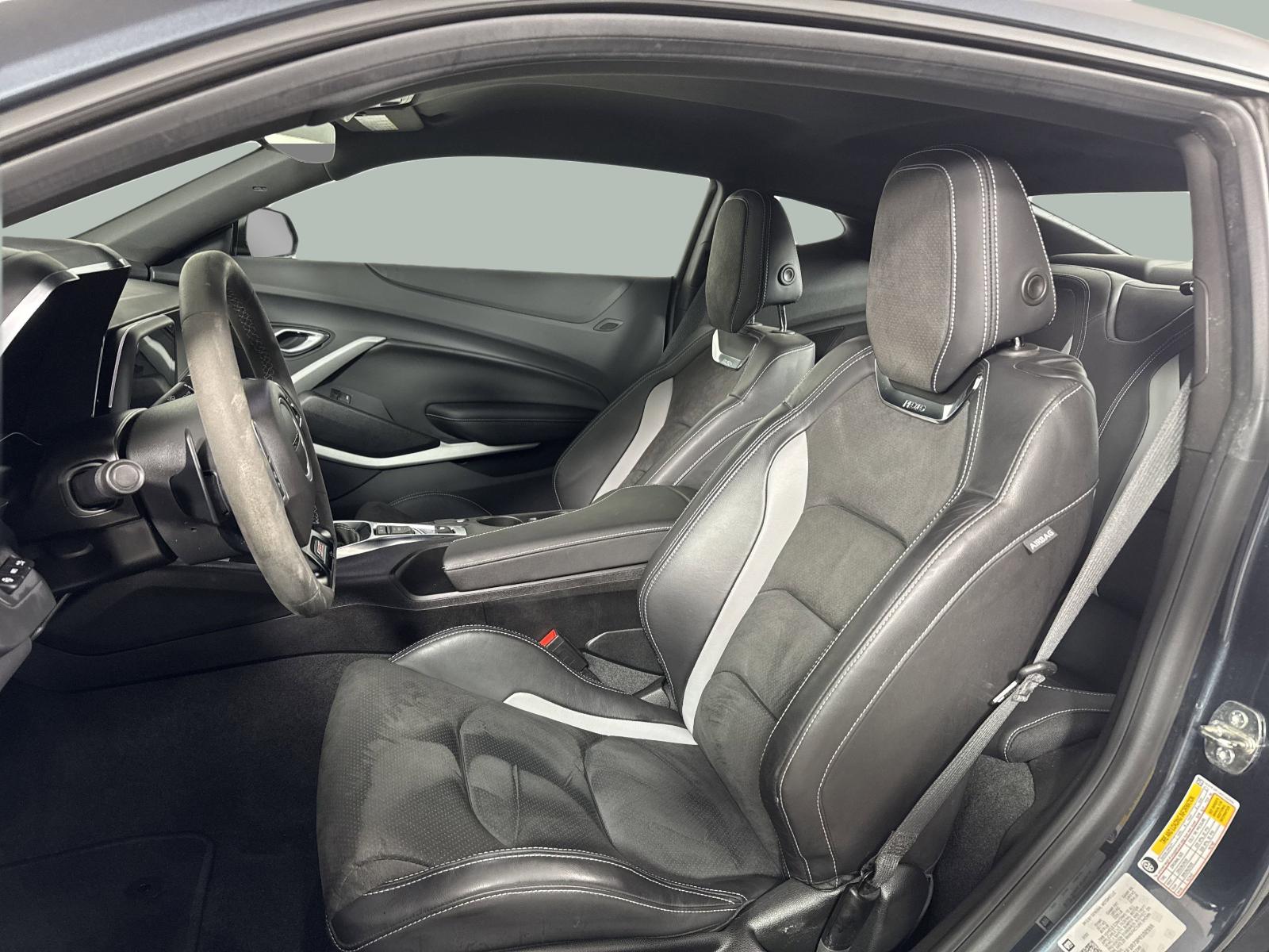 2023 Chevrolet Camaro Vehicle Photo in GEORGETOWN, TX 78626-7508