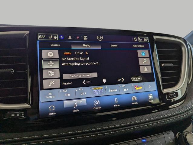 2025 Chrysler Pacifica Vehicle Photo in Oshkosh, WI 54901
