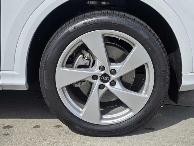 2025 Audi Q5 Vehicle Photo in SUGAR LAND, TX 77478