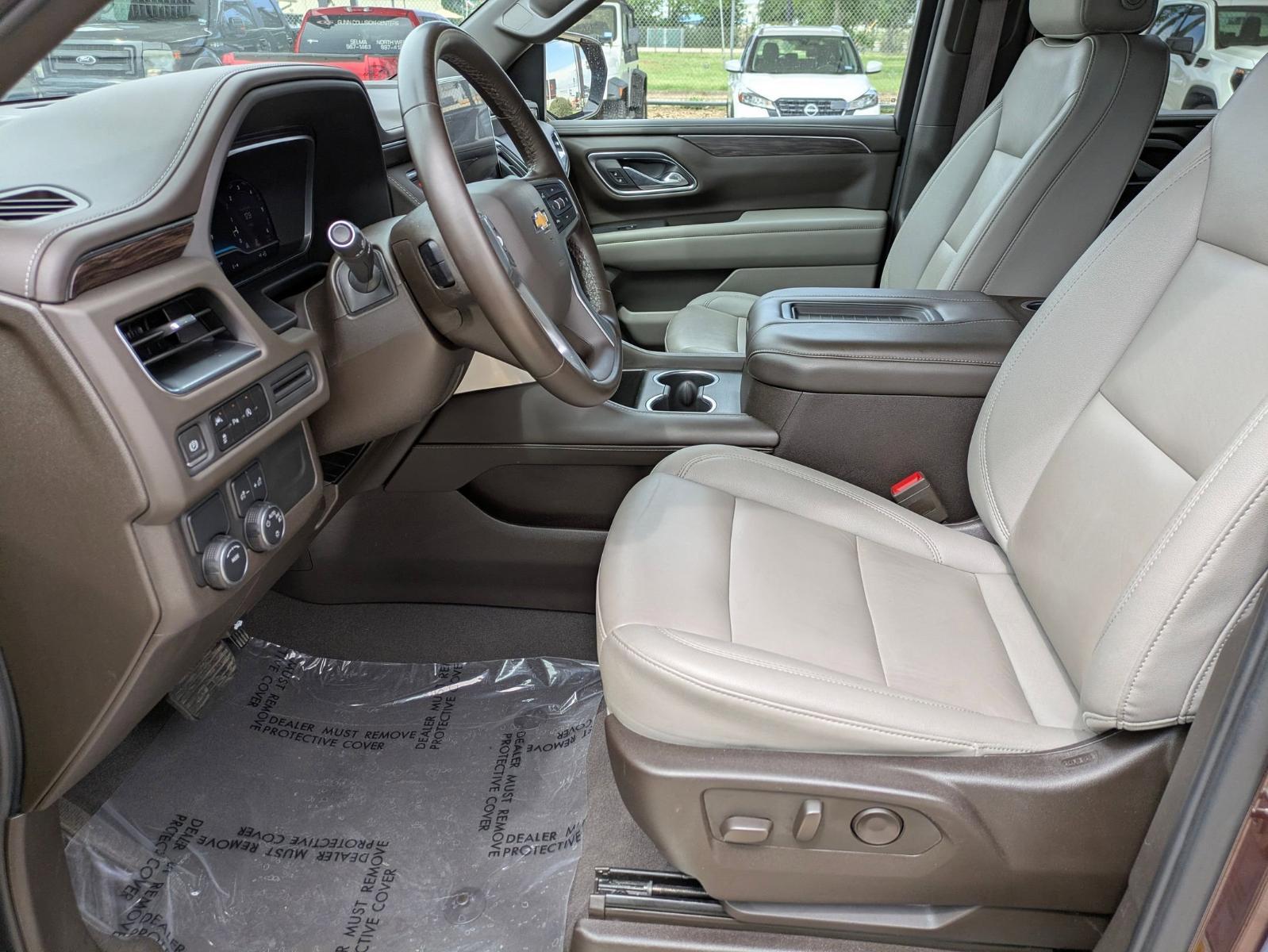 2023 Chevrolet Suburban Vehicle Photo in SELMA, TX 78154-1460