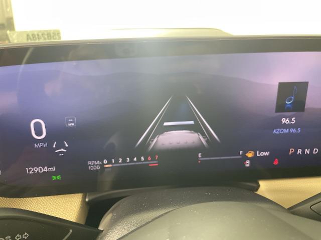 2025 Buick Enclave Vehicle Photo in GILBERT, AZ 85297-0402