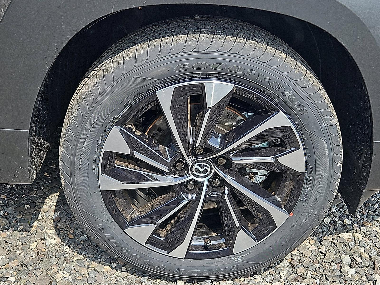2025 Mazda CX-50 Hybrid Vehicle Photo in Trevose, PA 19053