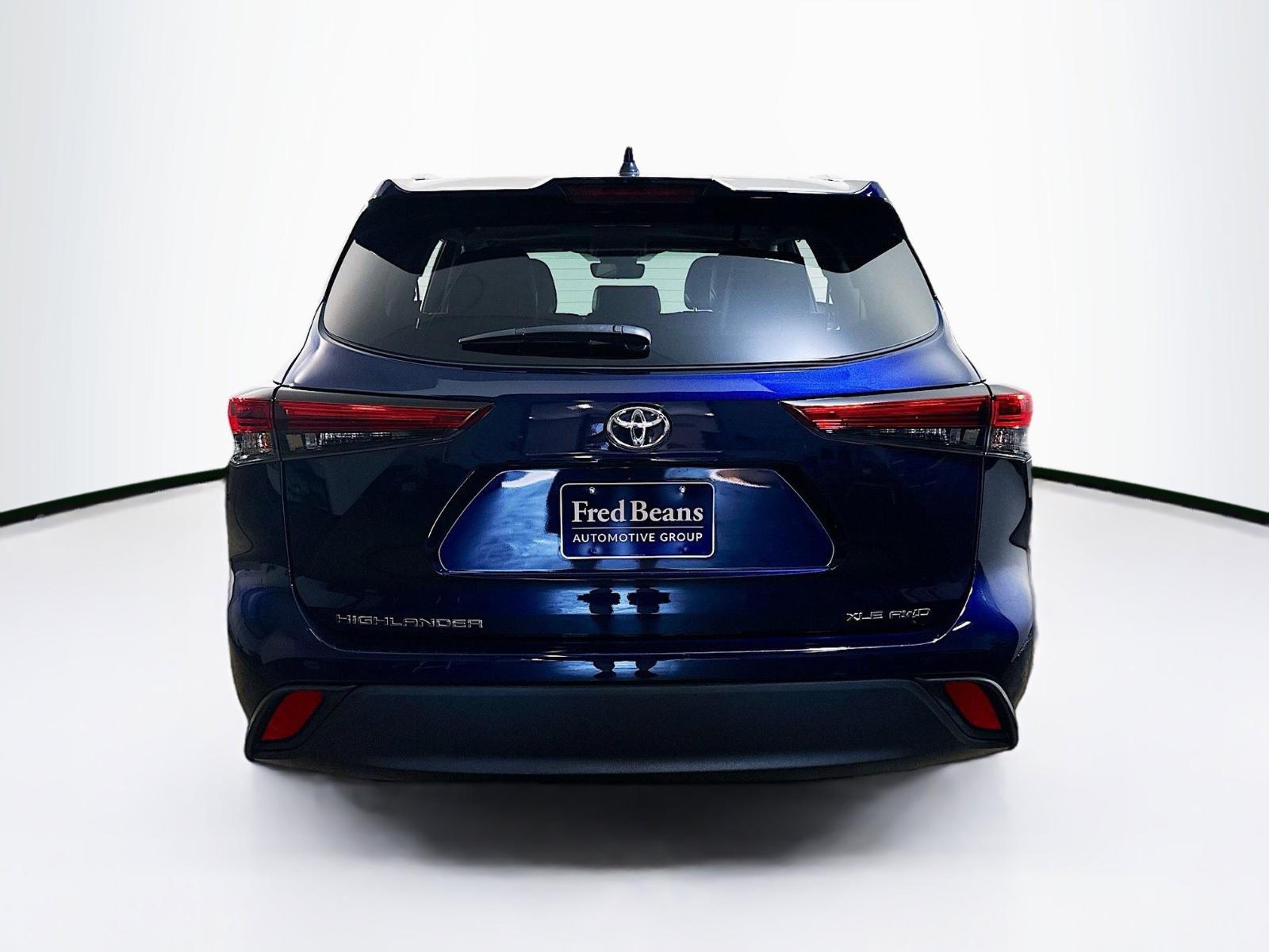 2022 Toyota Highlander Vehicle Photo in Langhorne, PA 19047