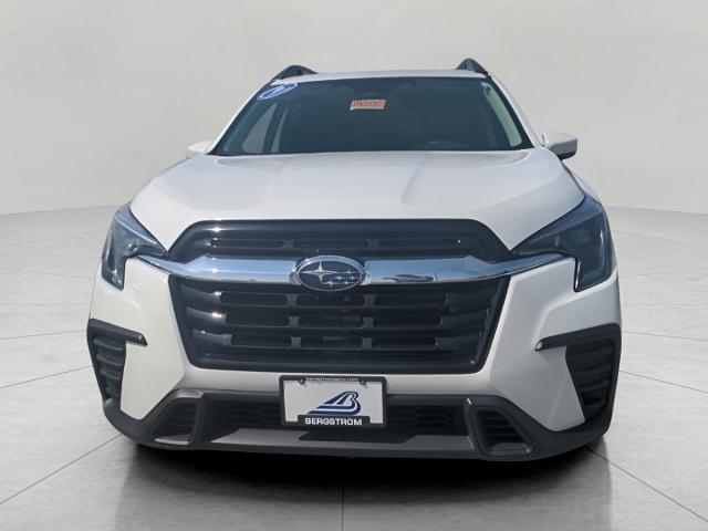2024 Subaru Ascent Vehicle Photo in Green Bay, WI 54304