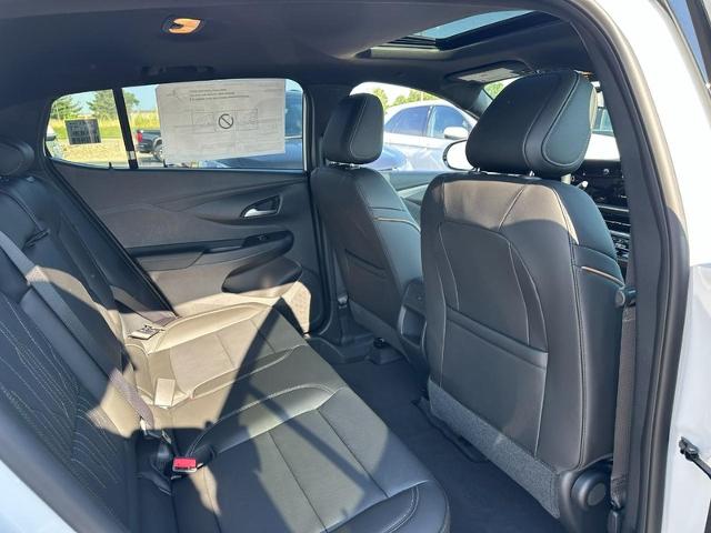 2025 Buick Envista Vehicle Photo in COLUMBIA, MO 65203-3903