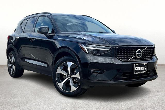 2024 Volvo XC40 Vehicle Photo in Houston, TX 77007