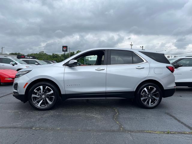 Used 2022 Chevrolet Equinox LT with VIN 3GNAXKEV6NL211396 for sale in North Vernon, IN